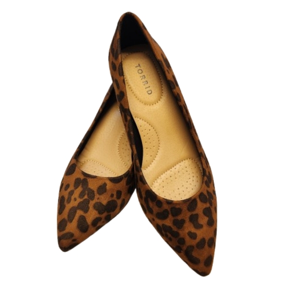 TORRID ☆ LEOPARD SUEDE ☆ KITTEN HEEL PUMP ☆ 9.5 W ☆ NWT - Picture 2 of 7